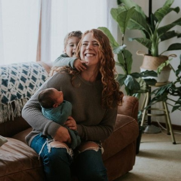 Meet your Posher, Becca - Picture 1 of 1